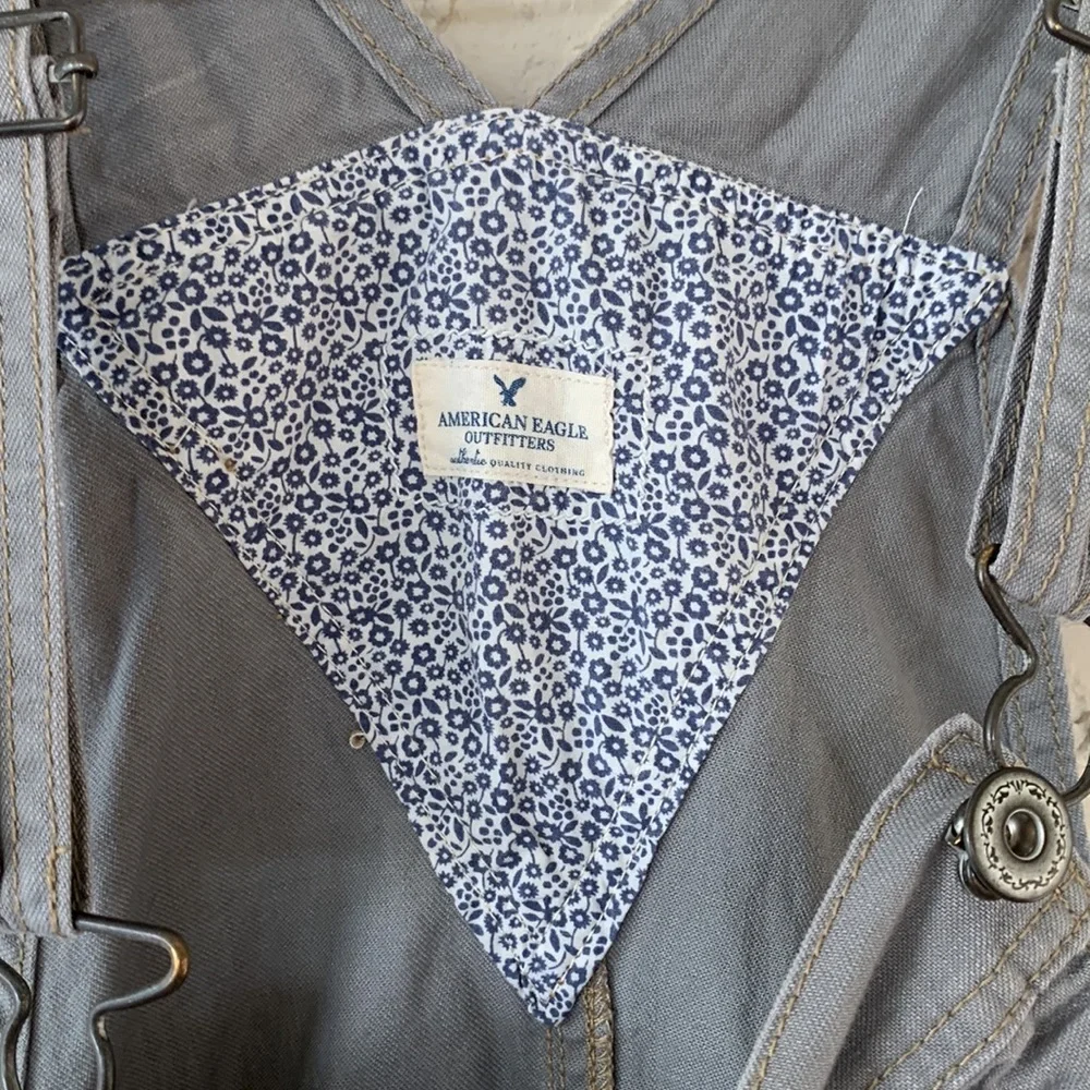 Grey Vintage American Eagle Overall Shorts - Picture 2 of 5
